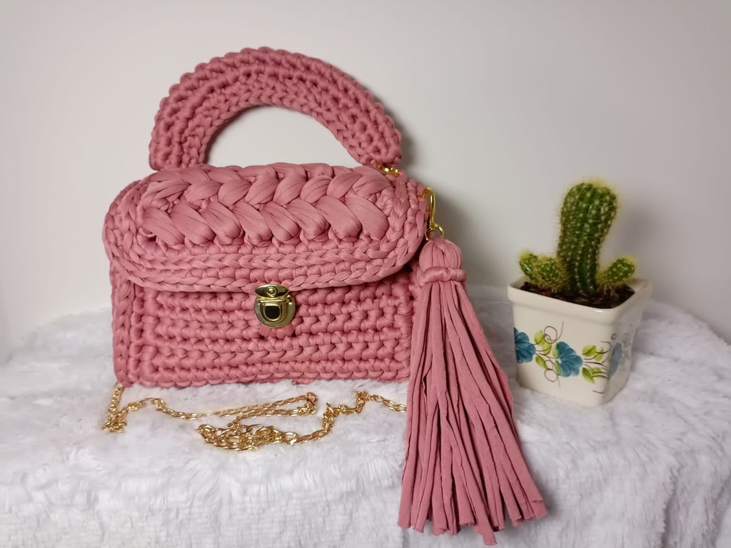 BOLSOS EN TRAPILLO PLUMA MACA