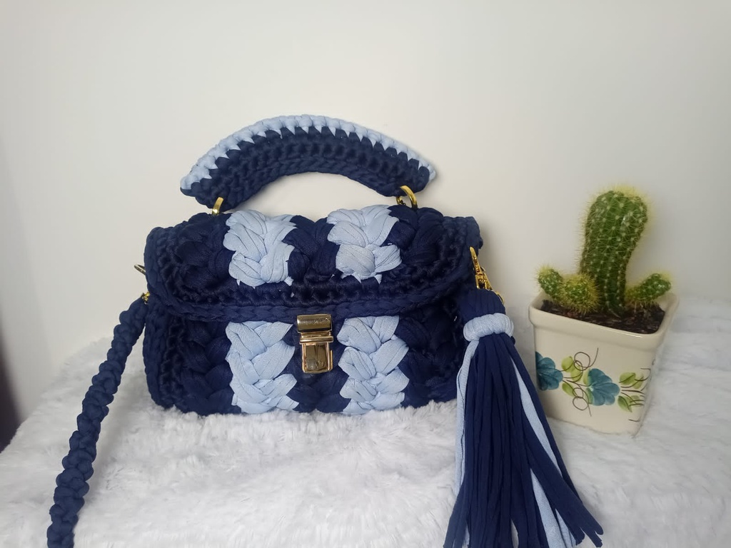 BOLSOS EN TRAPILLO PLUMA MACA