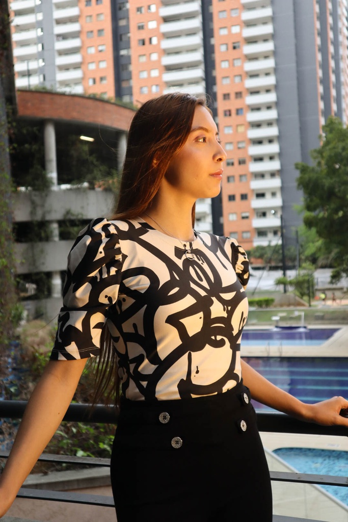 BLUSA POLERA GLOBO