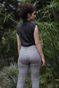 PANTALON A CUADROS LINEA ROJA