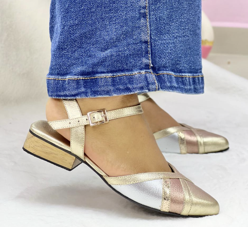ZAPATO EN CUERO BRILLO