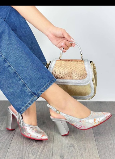 ZAPATO PLATA CON ROJO
