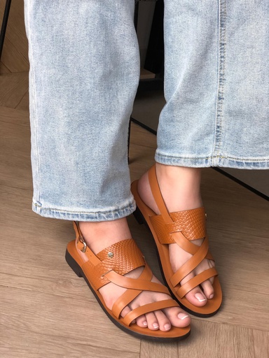 SANDALIA CAMEL DOS TEXTURAS